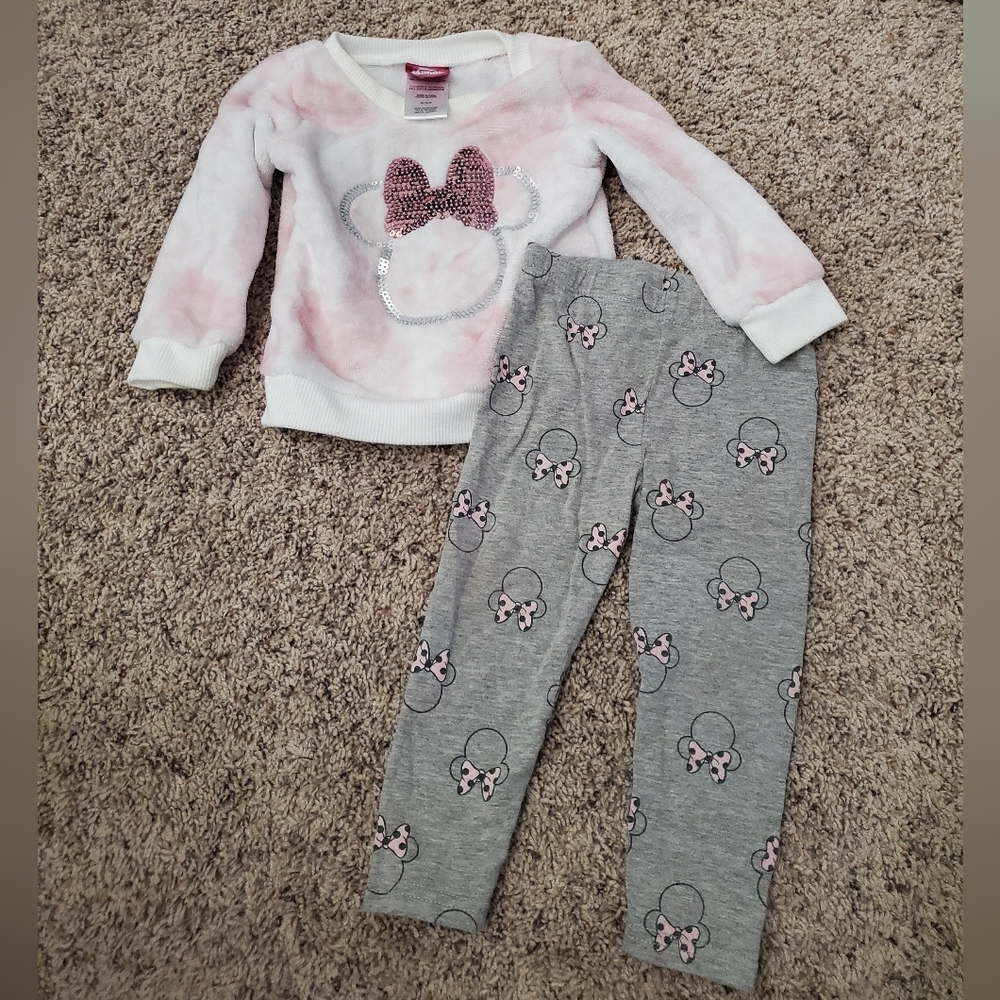 Minnie Mouse outfit